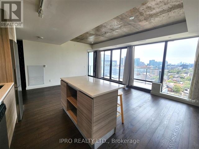 OneEleven Condos - 1508 111 Bathurst Street - photo 1