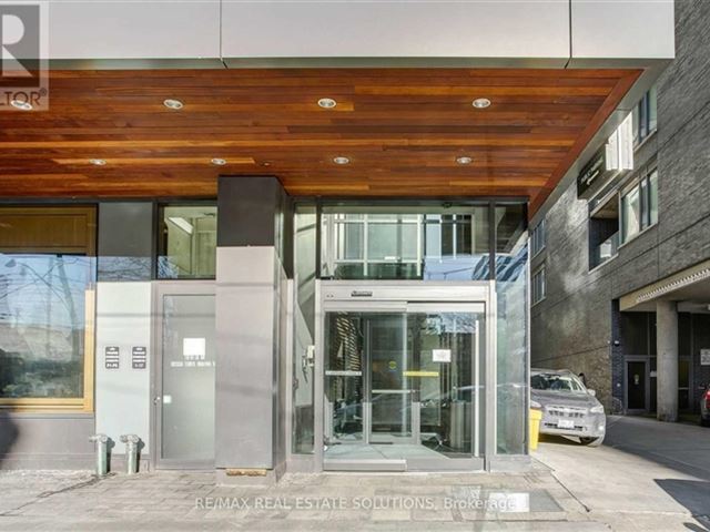 OneEleven Condos - 415 111 Bathurst Street - photo 2