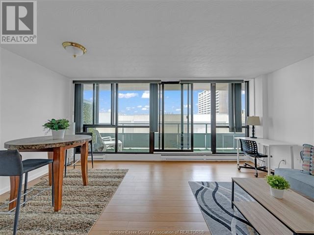 Le Goyeau Condominiums - 1408 111 Riverside Drive East - photo 3