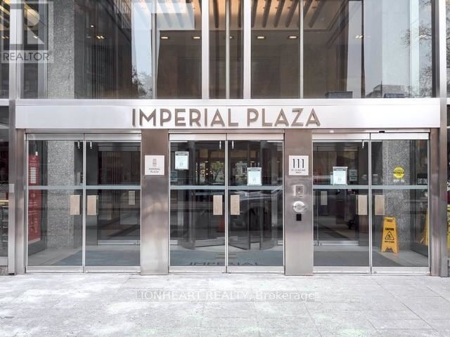 Imperial Plaza - 605 111 Saint Clair Avenue West - photo 3