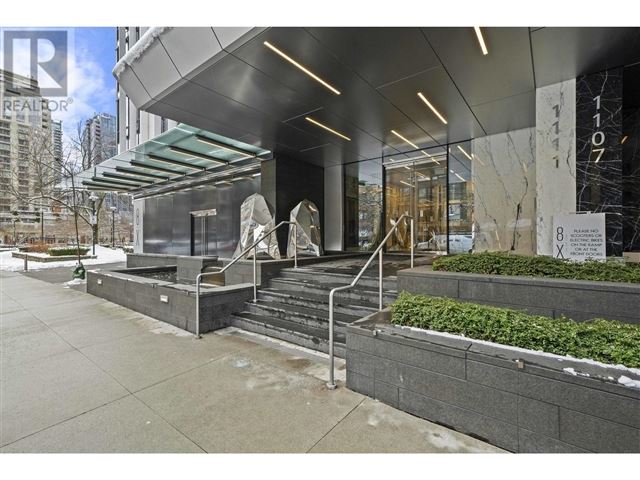 8X ON THE PARK - 1204 1111 Richards Street - photo 2