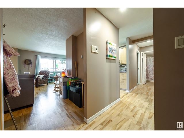 11112 129 ST NW - 1 11112 129 Street Northwest - photo 2