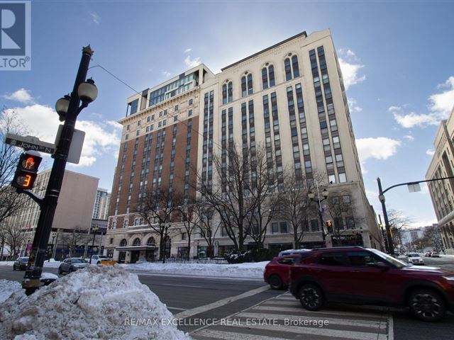 The Residences of Royal Connaught - 911 112 King Street East - photo 1