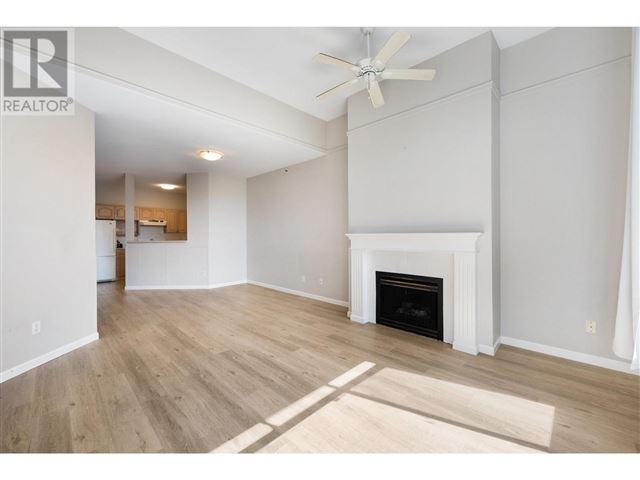 1153 54a ST - 302 1153 54a Street - photo 3