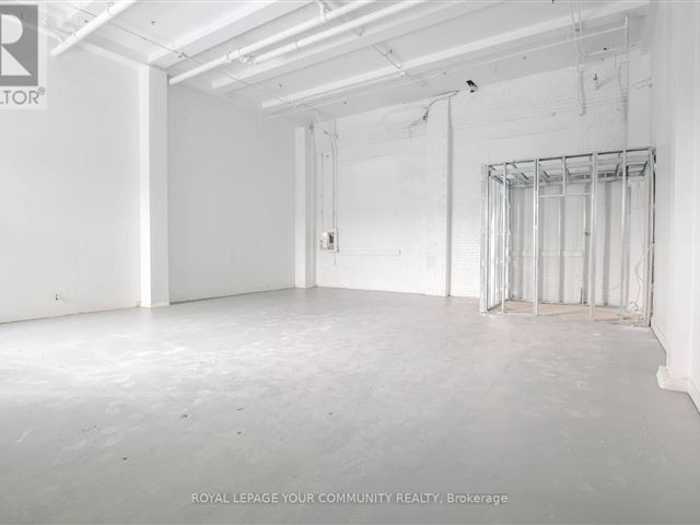 I-Zone Live Worklofts - 151 326 Carlaw Avenue - photo 3