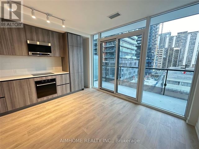 Line 5 South Condos - 610 117 Broadway Avenue - photo 1