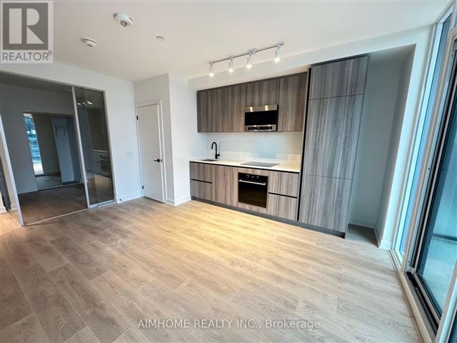 Line 5 South Condos - 610 117 Broadway Avenue - photo 2