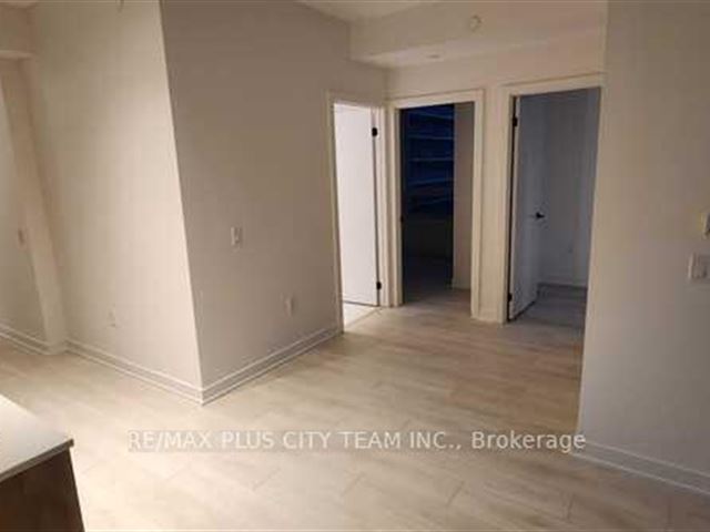 Line 5 South Condos - 1104 117 Broadway Avenue - photo 3