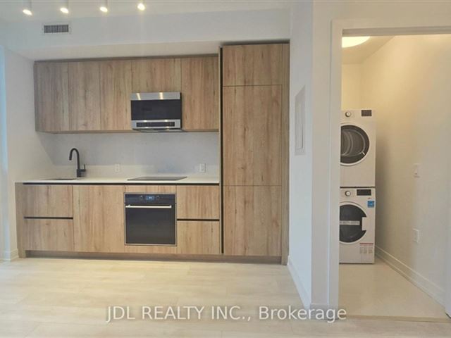 Line 5 South Condos - 1210 117 Broadway Avenue - photo 3