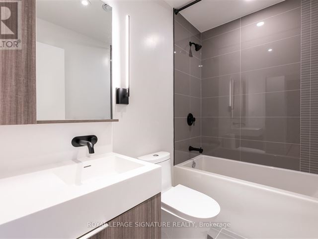 Line 5 South Condos - 1103 117 Broadway Avenue - photo 3