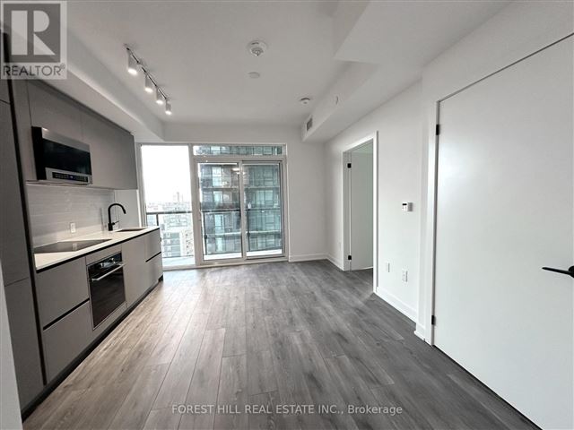 Line 5 South Condos - 1412 117 Broadway Avenue - photo 1