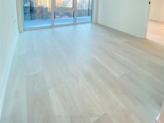 Line 5 South Condos - 1505 117 Broadway Avenue - photo 2