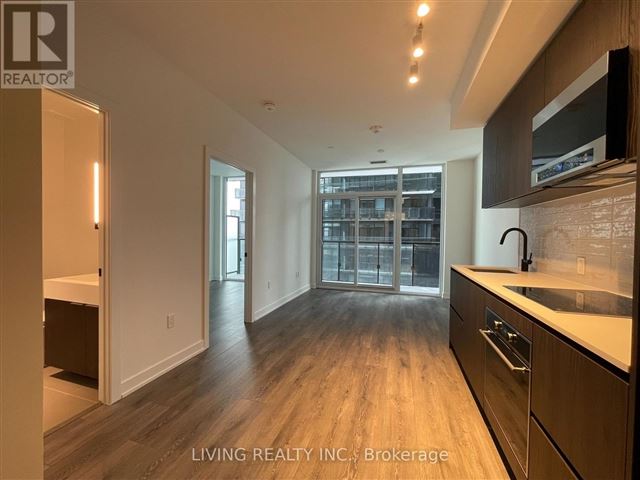 Line 5 South Condos - 1901 117 Broadway Avenue - photo 1