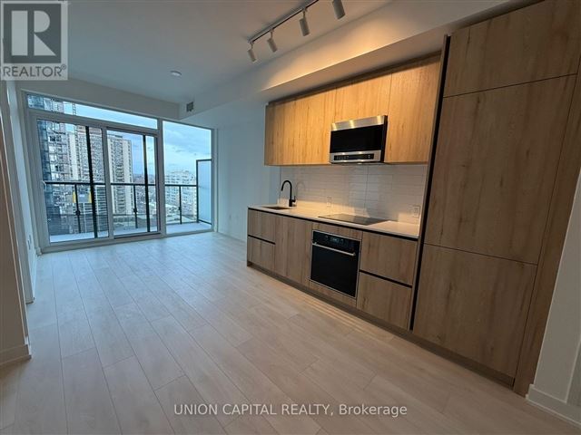 Line 5 South Condos - 1305 117 Broadway Avenue - photo 1