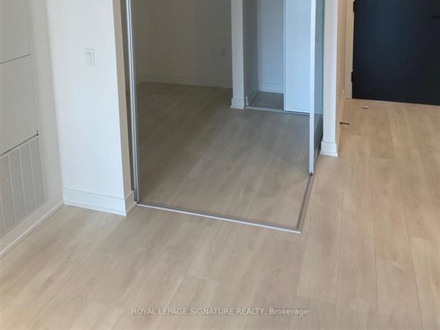 Line 5 South Condos - 1407 117 Broadway Avenue - photo 3