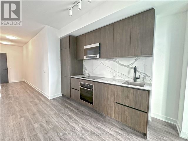 Line 5 South Condos - 2412 117 Broadway Avenue - photo 3