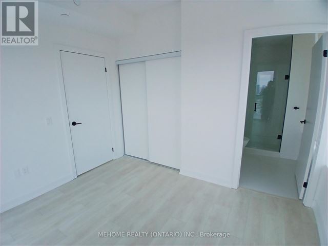 Line 5 South Condos - 2309n 117 Broadway Avenue - photo 2