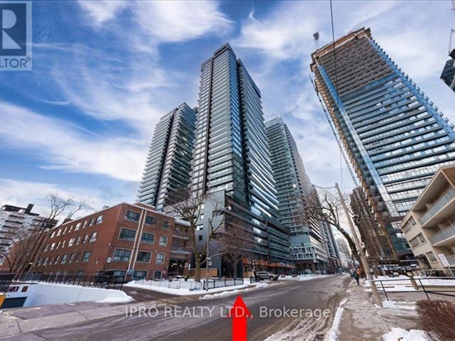 Line 5 South Condos - 1907 117 Broadway Avenue - photo 1