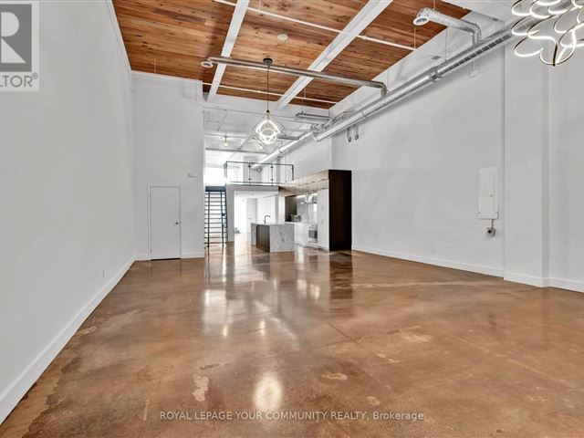 I-Zone Live Worklofts - 134 326 Carlaw Avenue - photo 1