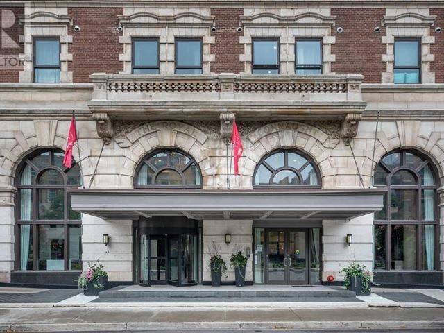 Royal Connaught - 623 118 King Street East - photo 1