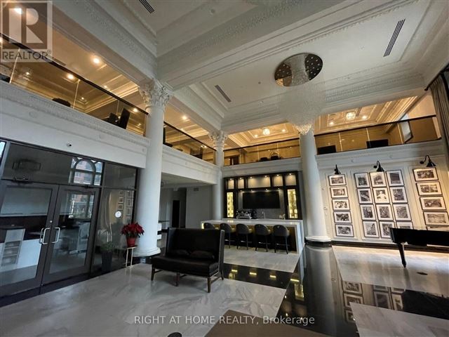 Royal Connaught - 1015 118 King Street East - photo 3