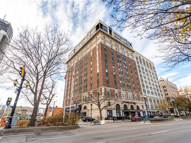 Royal Connaught - 416 118 King Street East - photo 1