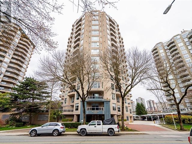 The Riviera - 701 1245 Quayside Drive - photo 1