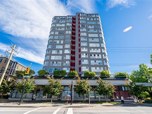 11910 80 AVE - 1402 11910 80 Avenue - photo 1