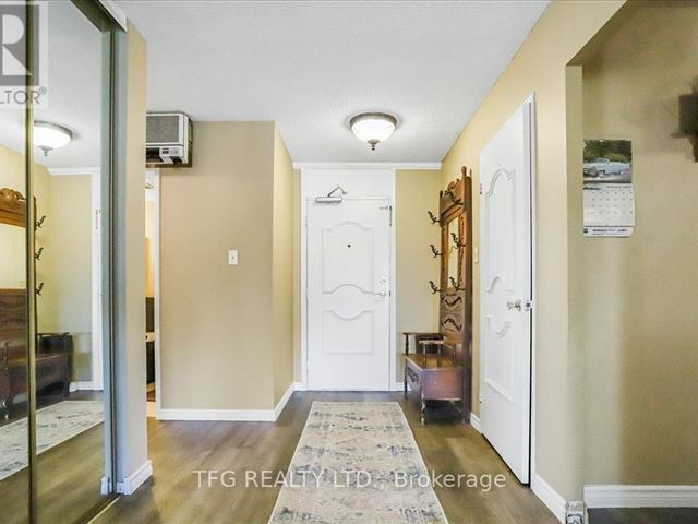 120 Elgin ST W - 208 120 Elgin Street West - photo 2