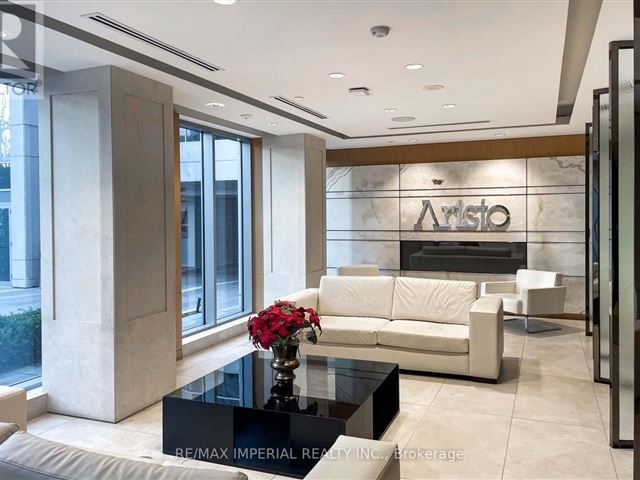 Aristo At Avonshire - 106 120 Harrison Garden Boulevard - photo 2