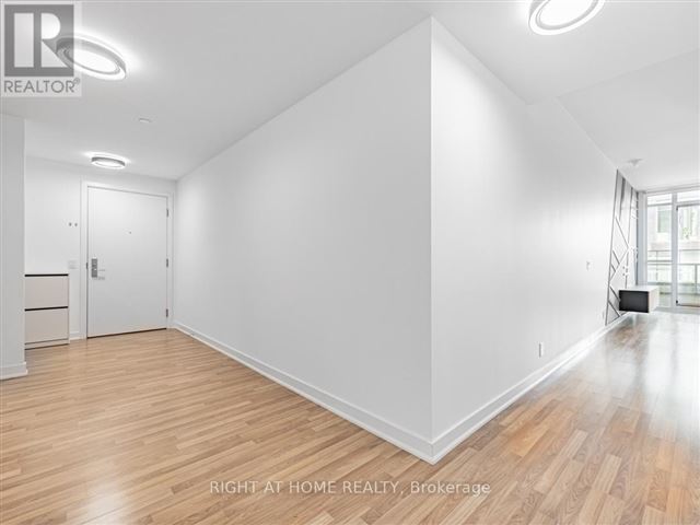 East United Condos - 413 120 Parliament Street - photo 2