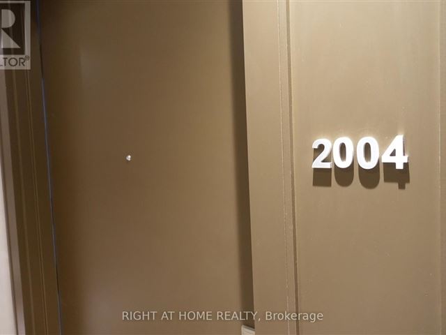 East United Condos - 2004 120 Parliament Street - photo 1