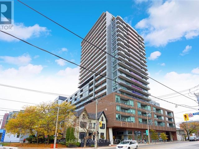 East United Condos - 704 120 Parliament Street - photo 1