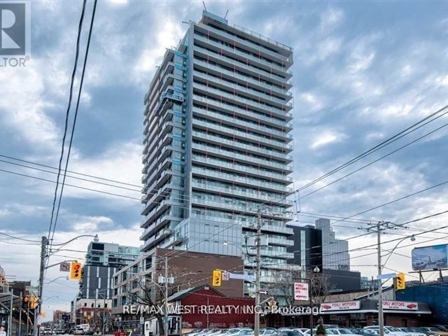 East United Condos - 1911 120 Parliament Street - photo 3