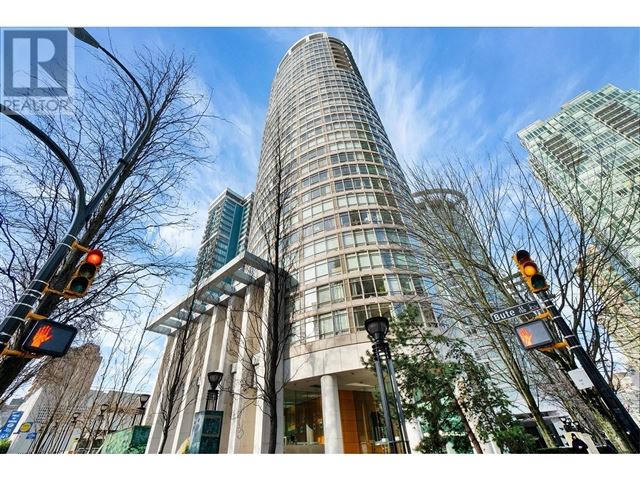 The Palisades East Tower - 1702 1200 Alberni Street - photo 1