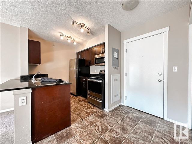 12025 22 AVE SW - 405 12025 22 Avenue Southwest - photo 2