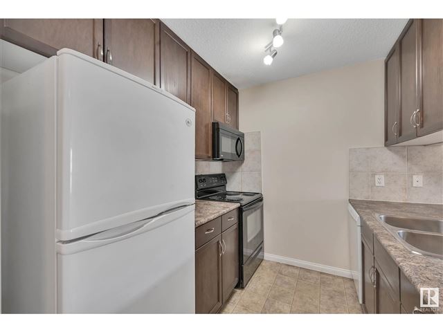 1204 156 ST NW - 307 1204 156 Street Northwest - photo 3