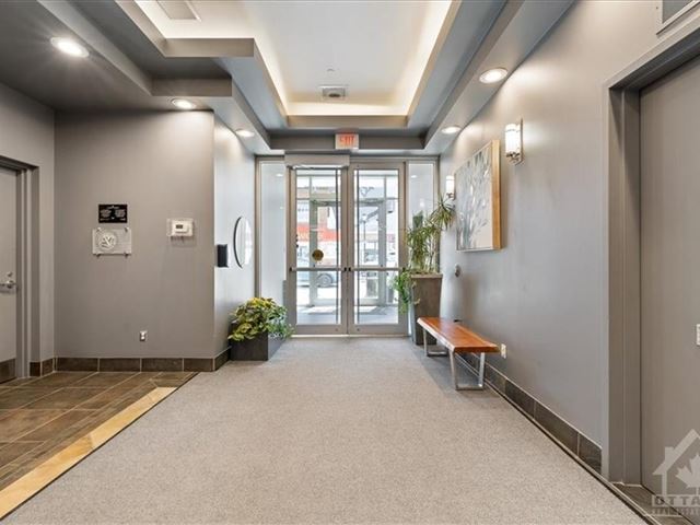 The Currents - 501 1227 Wellington Street West - photo 2