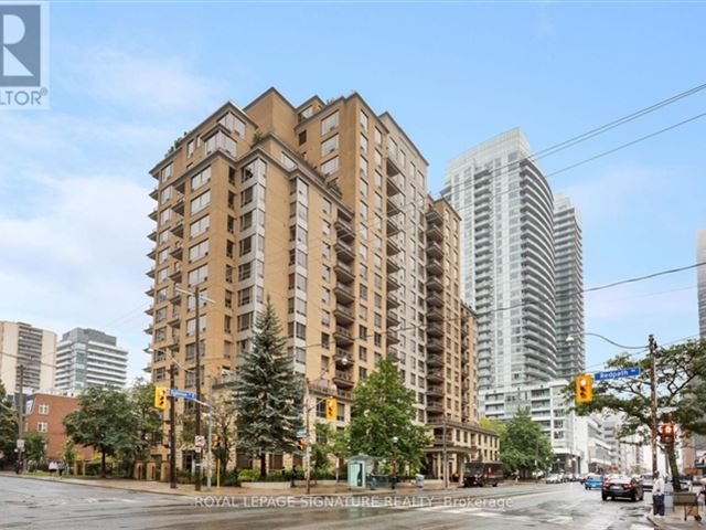 Eglinton Place - 309 123 Eglinton Avenue East - photo 1