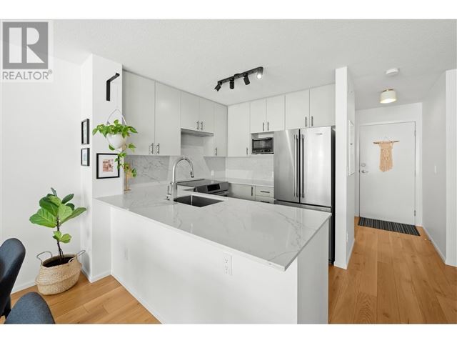 The Vogue - 508 124 3rd Street West - photo 1