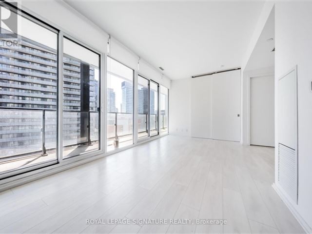 Tableau Condominiums - 1413 125 Peter Street - photo 2