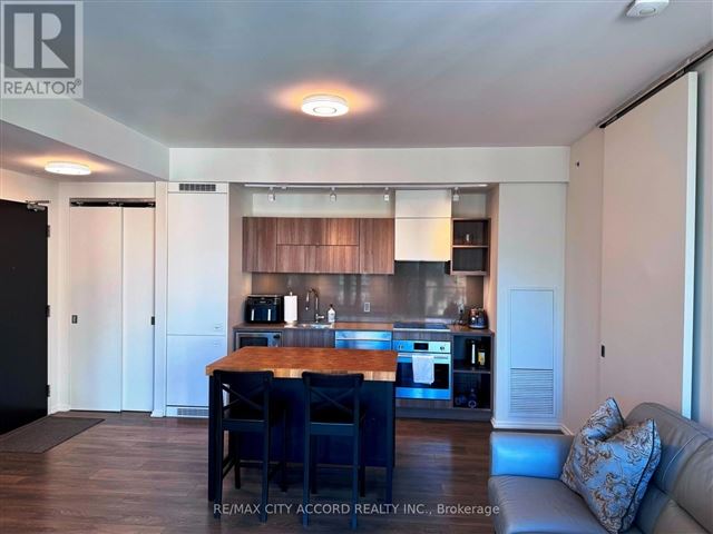 Tableau Condominiums - 1908 125 Peter Street - photo 1