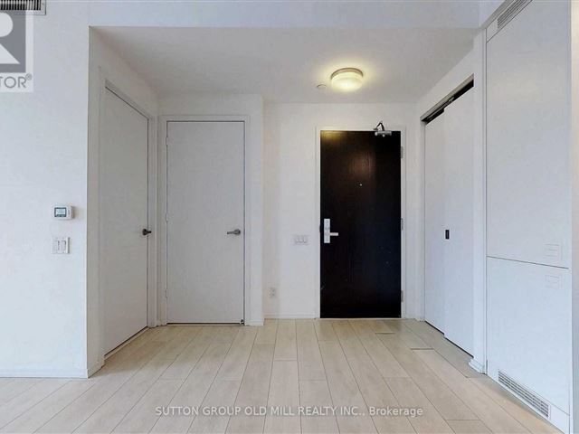 Tableau Condominiums - 2308 125 Peter Street - photo 2