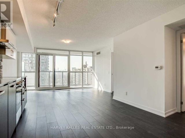 The Eglinton - 1508 125 Redpath Avenue - photo 3