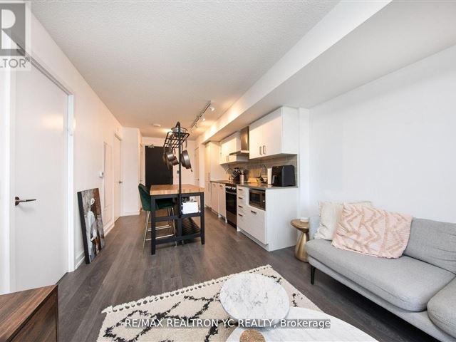 The Eglinton - 808 125 Redpath Avenue - photo 2