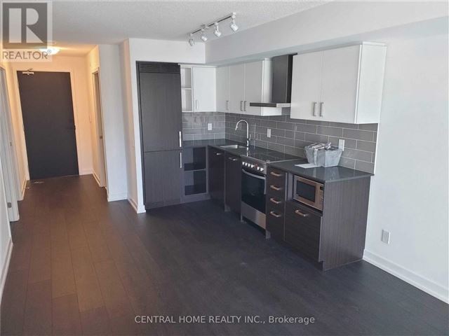 The Eglinton - 604 125 Redpath Avenue - photo 2