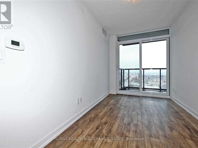 The Eglinton - 1513 125 Redpath Avenue - photo 3