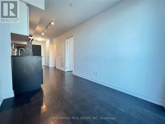 The Eglinton - 717 125 Redpath Avenue - photo 3