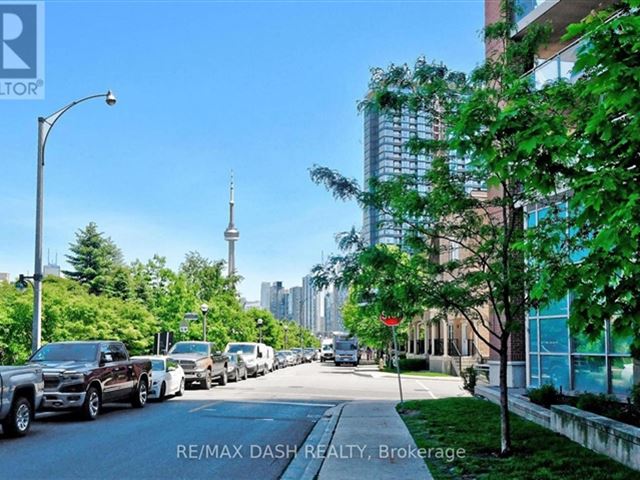 The Tower at King West - 2207 125 Western Battery Road - photo 2