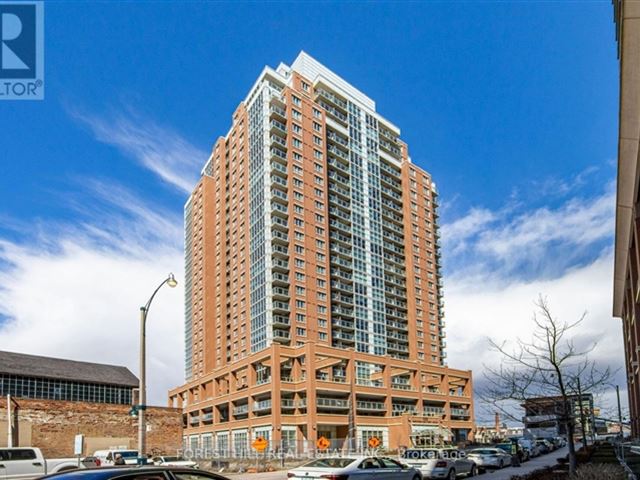 The Tower at King West - 2213 125 Western Battery Road - photo 1